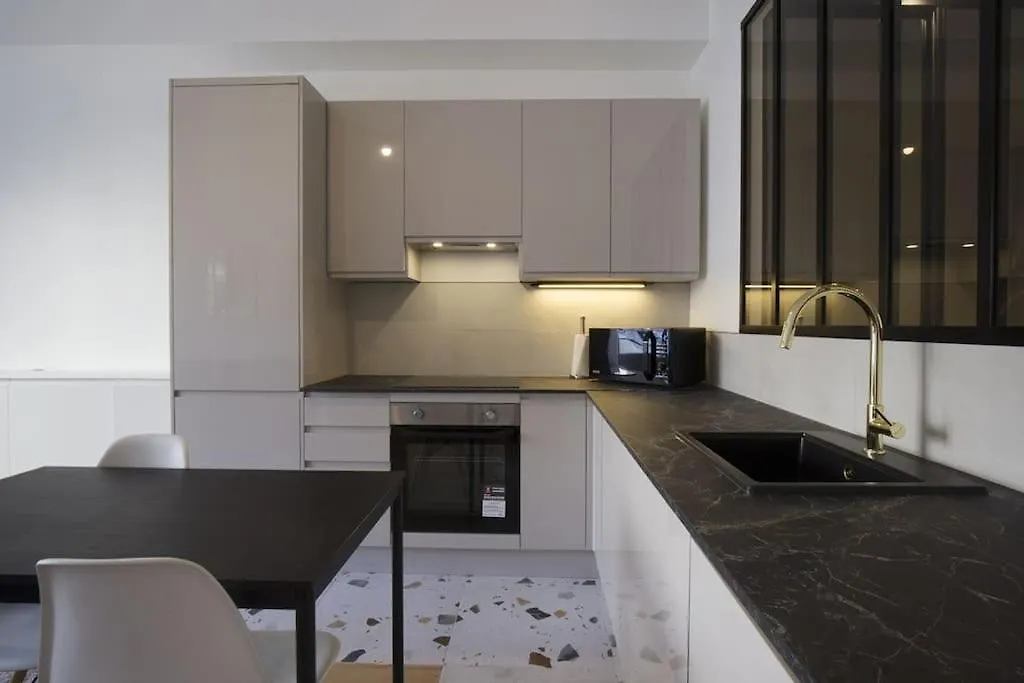 פריז Le Cygne Des Champs-Elysees - Mobility Lease צרפת